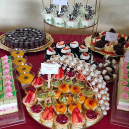 CANDY BAR